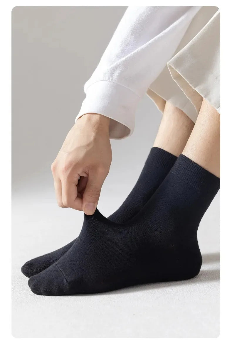 Komfortable Unisex-Socken ohne Box in klassischem Design, Materialmix für perfekte Passform und Halt